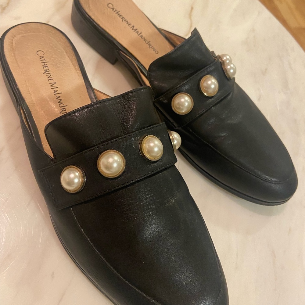 Catherine Maldrano pearl slides